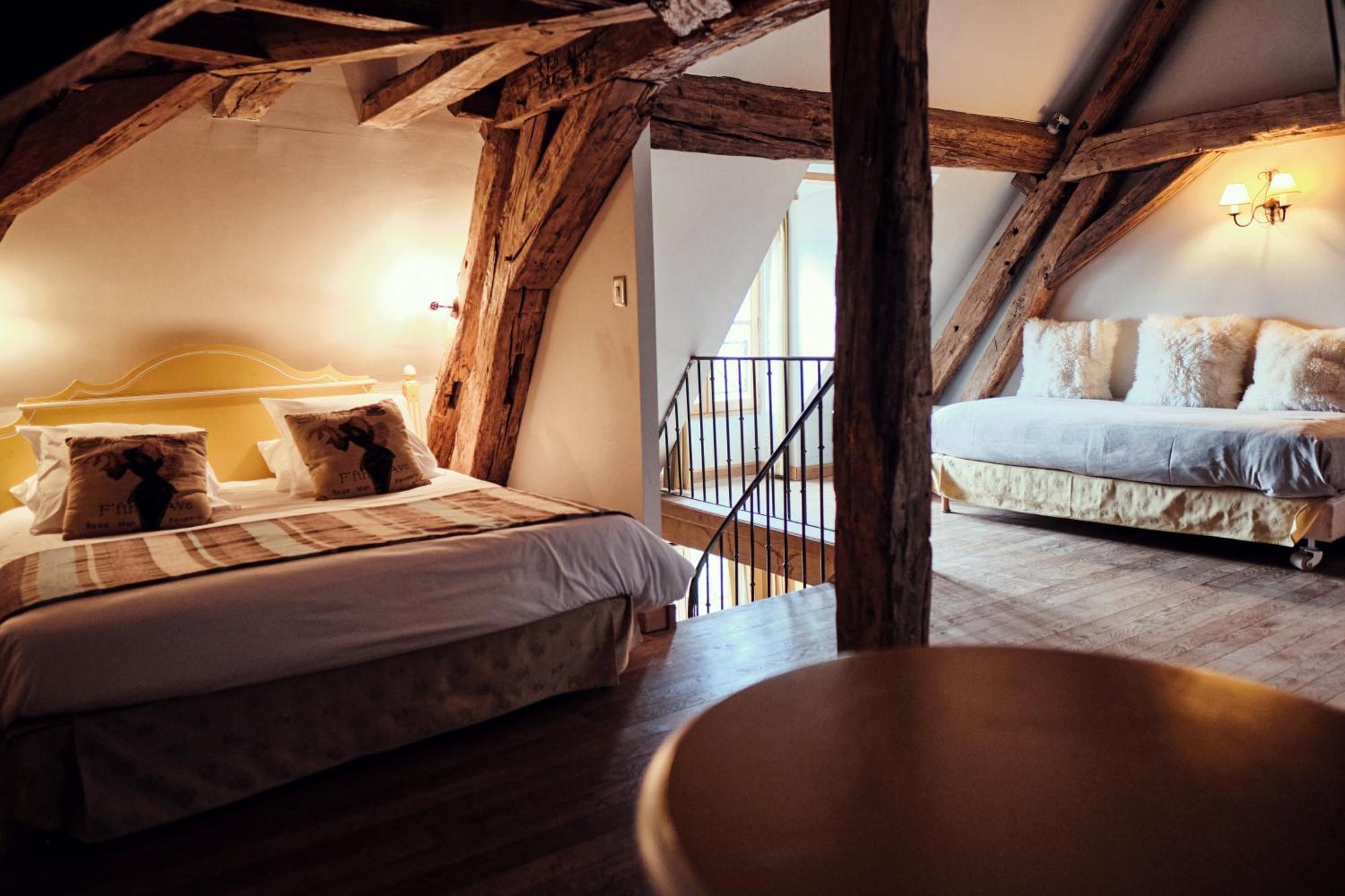 Hostellerie De La Tour D'Auxois Сольё Экстерьер фото