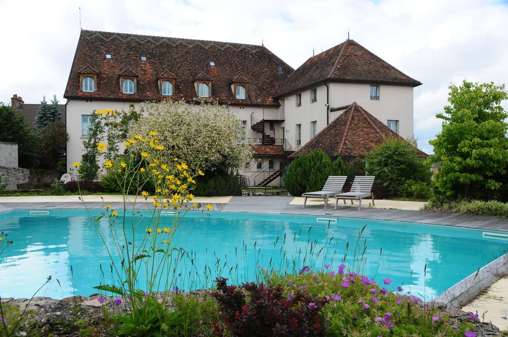 Hostellerie De La Tour D'Auxois Сольё Экстерьер фото
